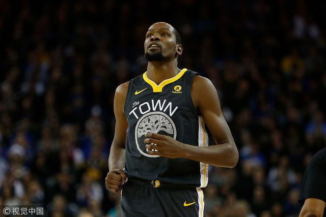 15分！周琦关键罚球率队反超 攻防状态不理想